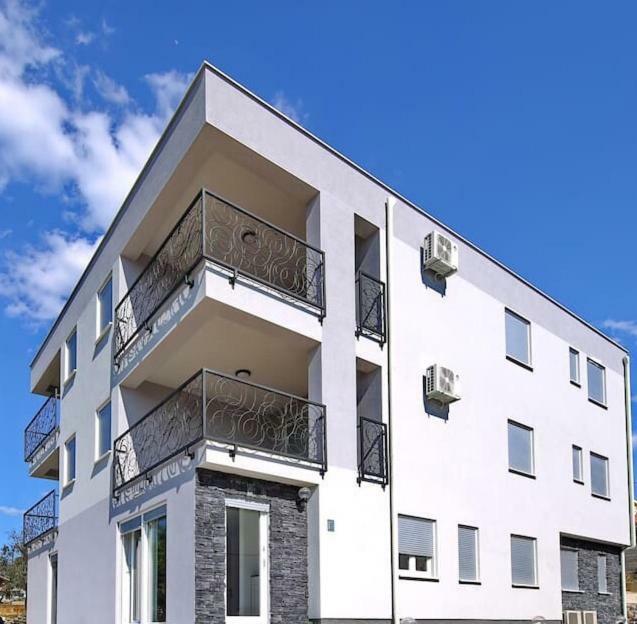 Oleandra Apartments Drage Dış mekan fotoğraf