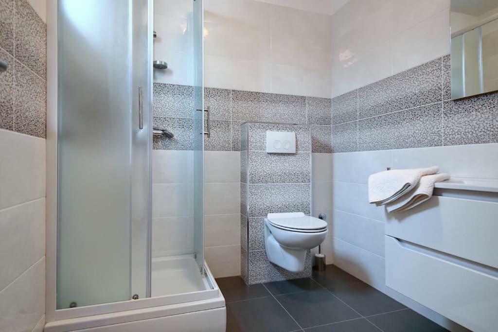 Oleandra Apartments Drage Dış mekan fotoğraf