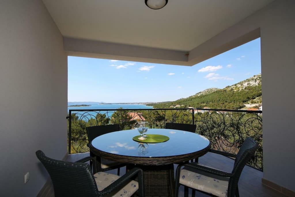 Oleandra Apartments Drage Dış mekan fotoğraf